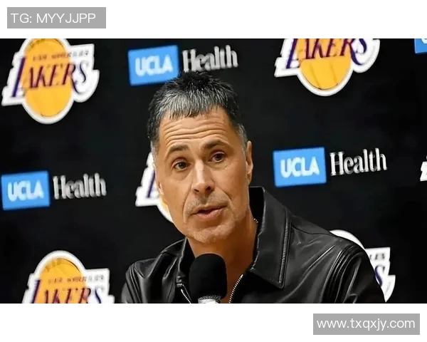 湖人对决太阳精彩回顾与赛后分析全场亮点与球员表现一览